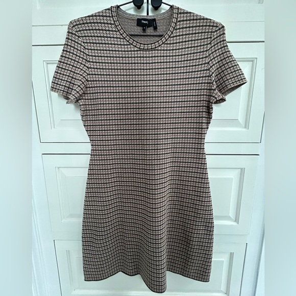 NWOT $355 Theory Flare Viscose Knit Dress - Picture 4 of 5